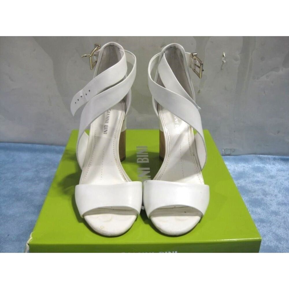 Gianni Bini ELLIAH Asymmetrical White Block Heels - Sz 6M